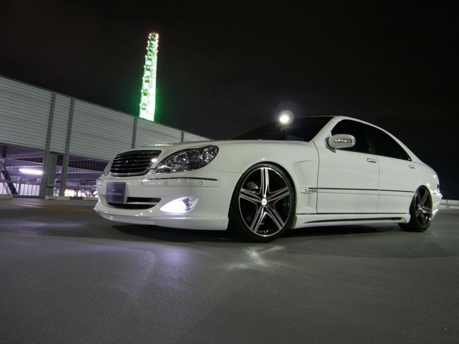  Mercedes-Benz S-Class by Wald 1998 года  (фото 6 из 15)
